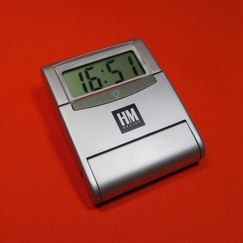 Reise wecker mit digitaler - digitaler, lcd